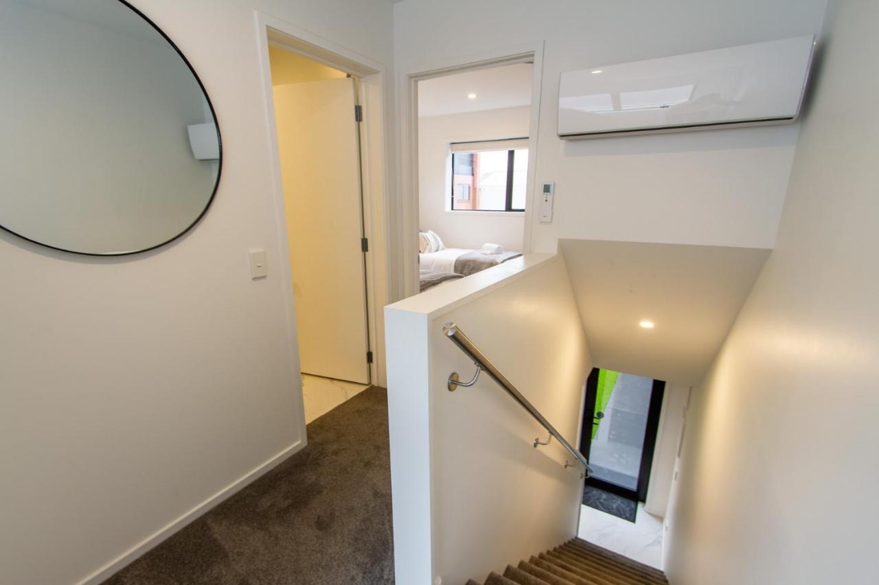 New Sophisticated City Pad Apartment Christchurch Bagian luar foto