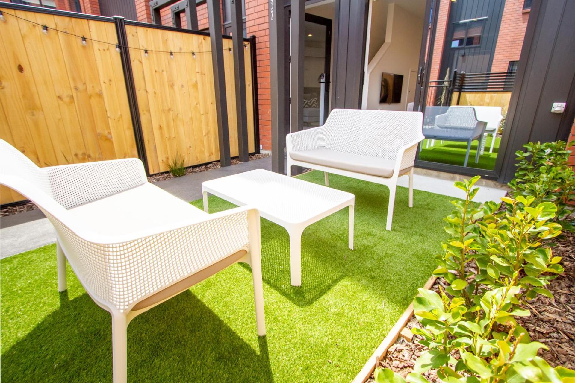 New Sophisticated City Pad Apartment Christchurch Bagian luar foto